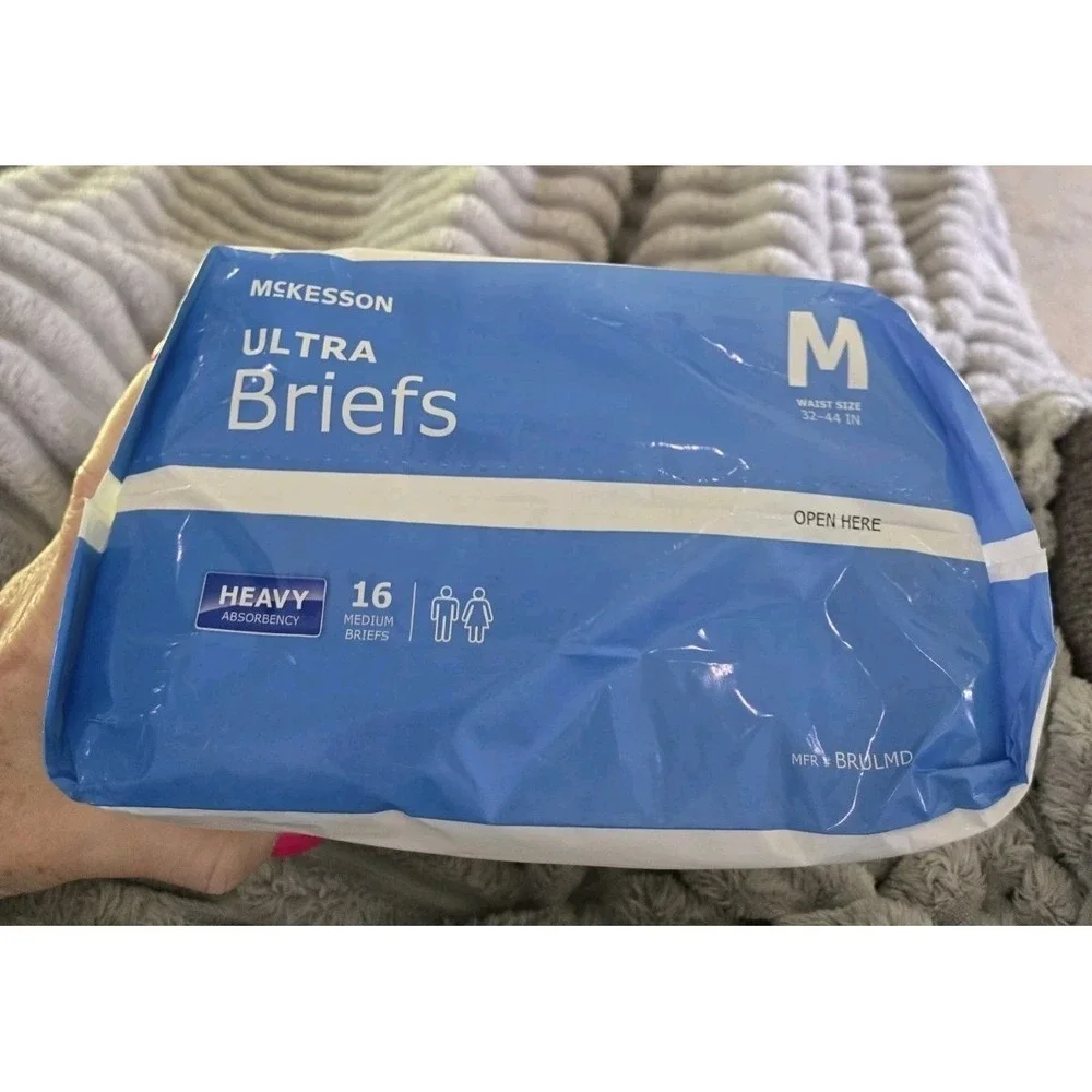 McKesson Ultra Briefs Heavy Absorbency Medium 32-44